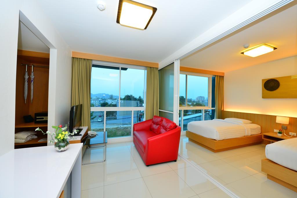 Modern Thai Suites Phuket Exteriör bild