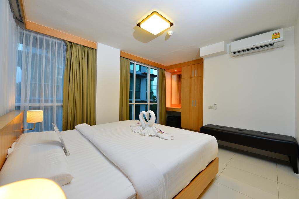 Modern Thai Suites Phuket Exteriör bild